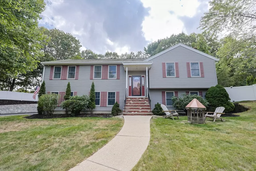 5 Otter Pond Road, Lynnfield, MA 01940