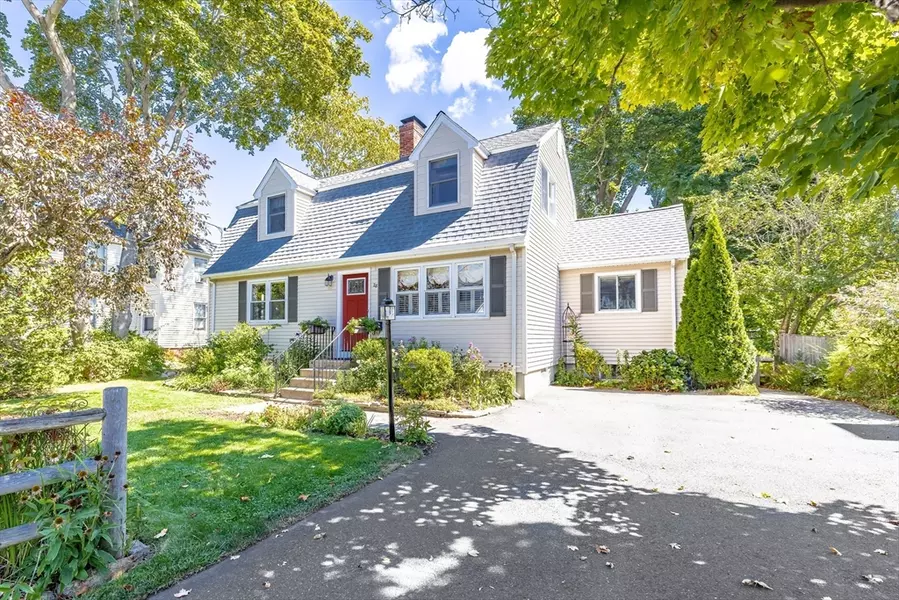 28 Cottage St, Natick, MA 01760