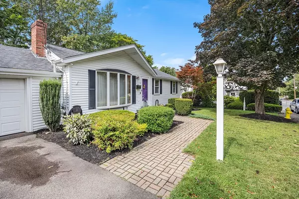 Braintree, MA 02184,45 Forest St