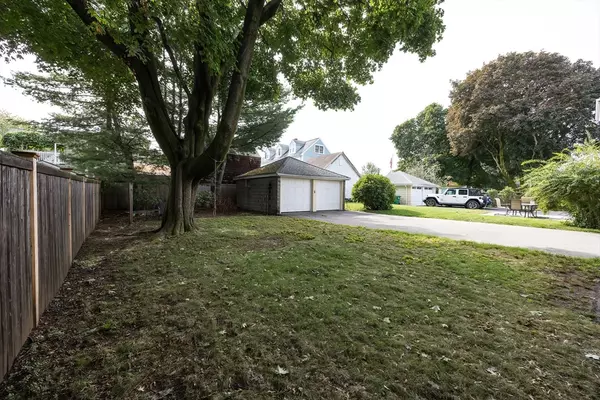 Medford, MA 02155,8-10 Curtis St