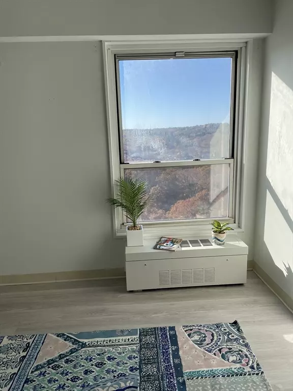 Boston, MA 02130,111 Perkins #152