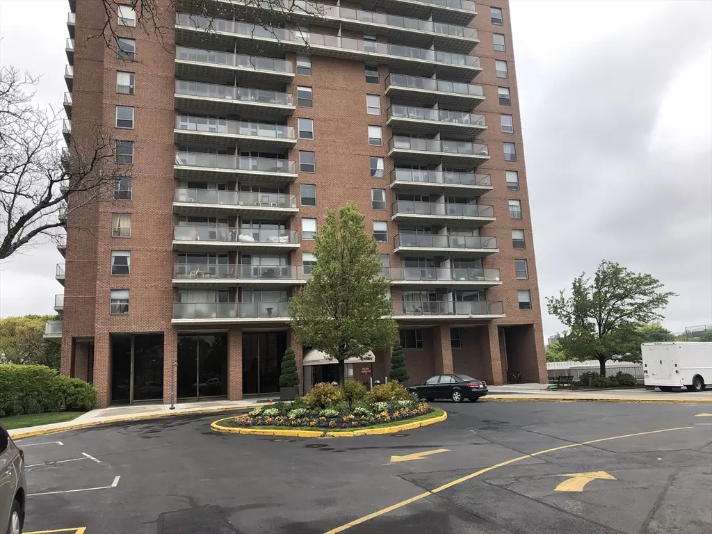 Boston, MA 02130,111 Perkins #152