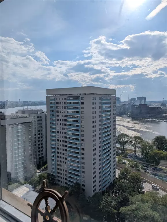 Boston, MA 02114,8 Whittier Place #23J