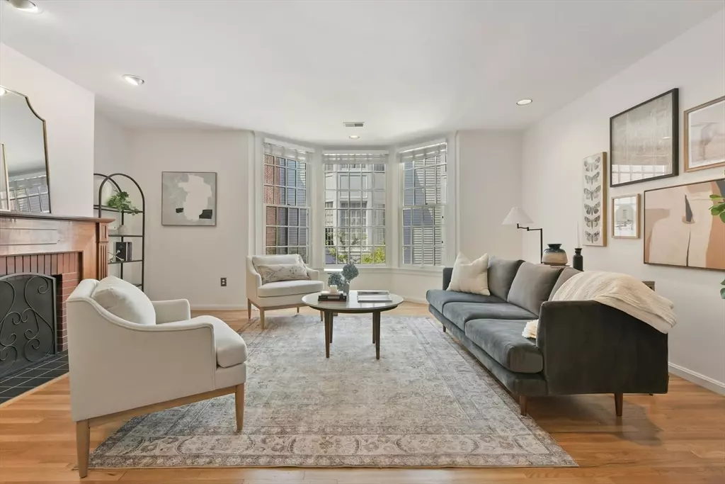 Boston, MA 02114,40 Joy St #4