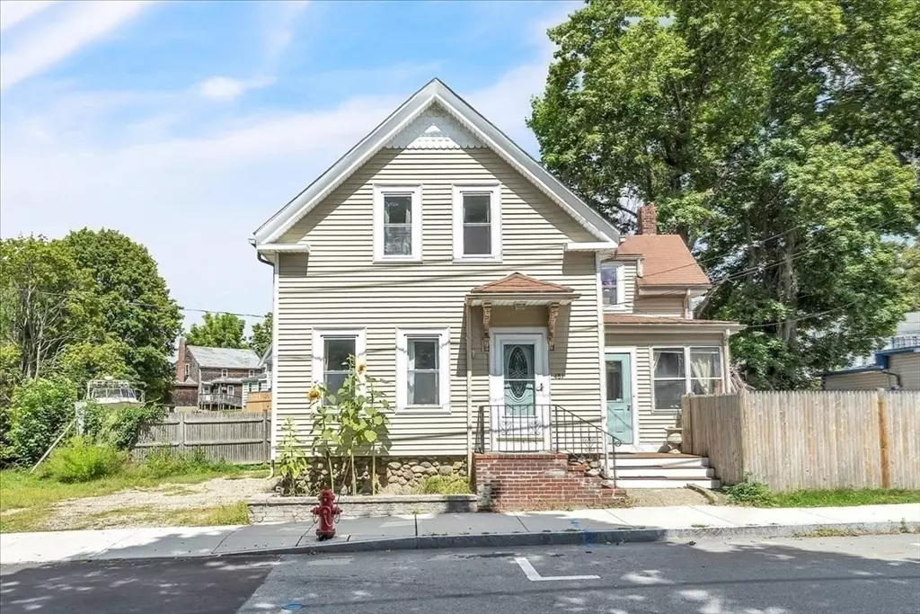 Middleboro, MA 02346,481 Center