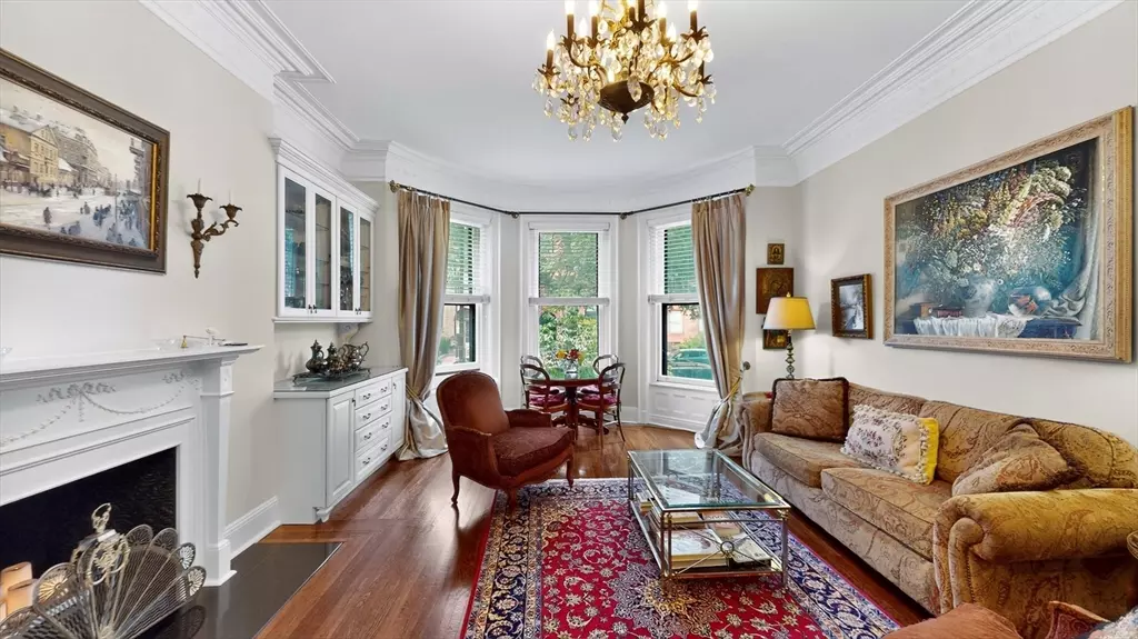 461 Beacon Street #1, Boston, MA 02116