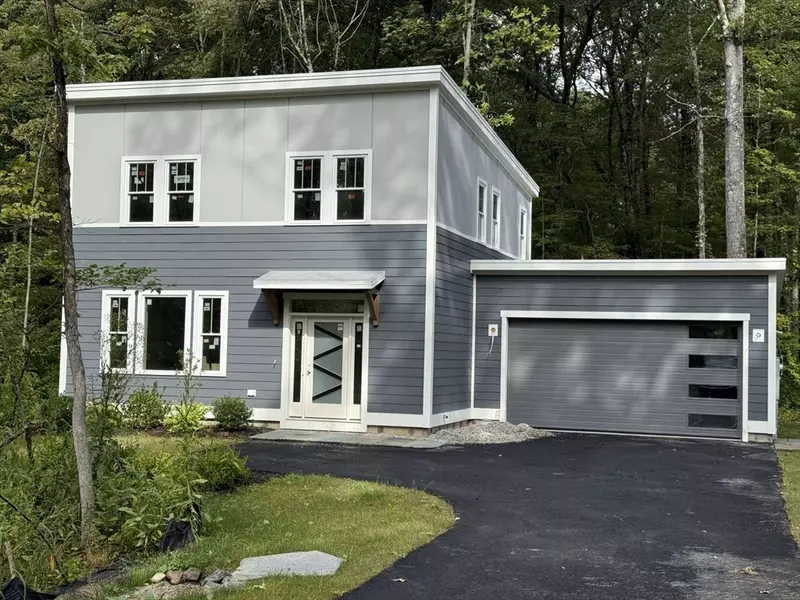 815 Burt's Pit Road, Northampton, MA 01060