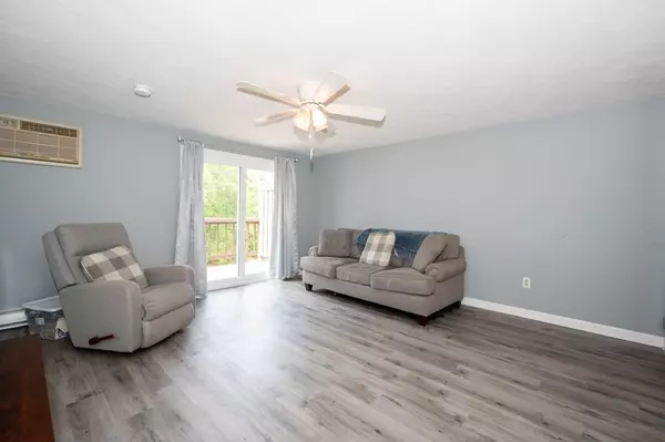 Westborough, MA 01581,8-A Mayberry Drive #5