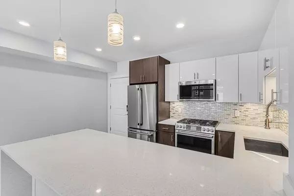 Quincy, MA 02169,2 Cliveden St #305E