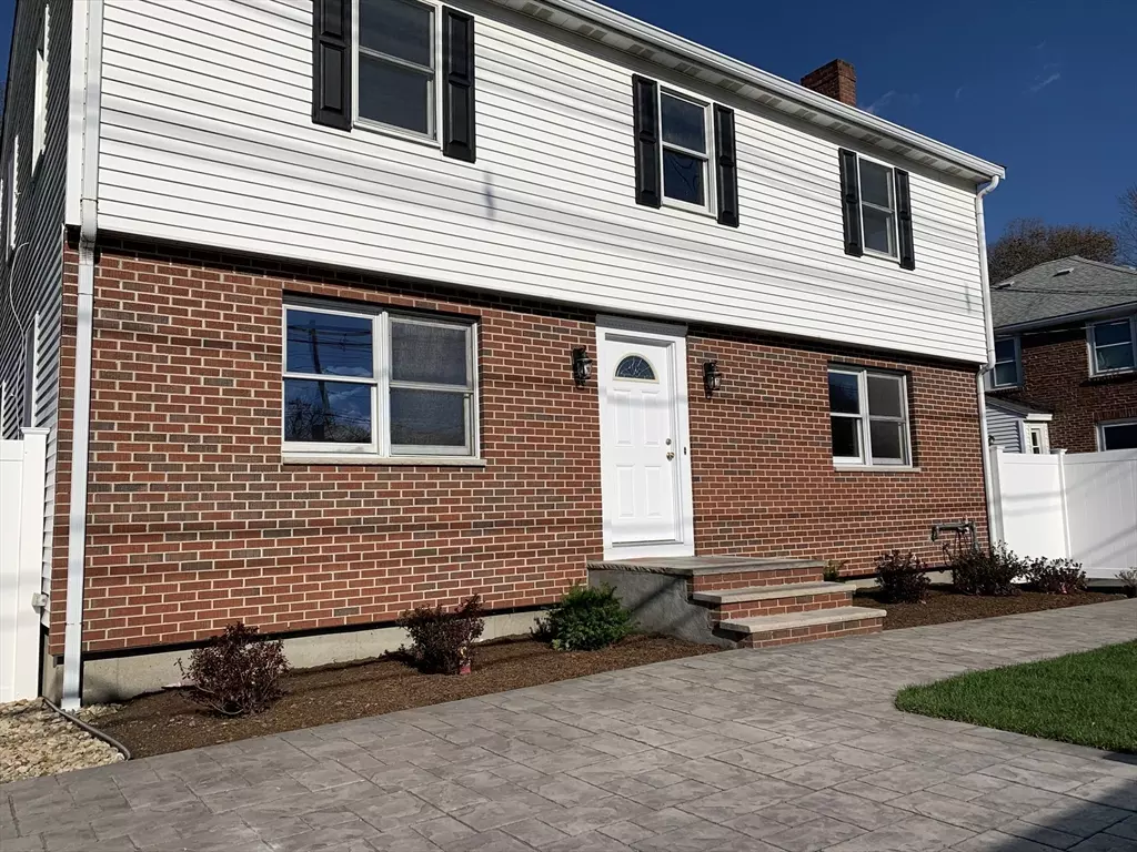 Newton, MA 02461,683 Boylston #1