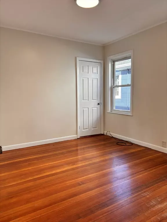 Medford, MA 02155,72 Edward St #2