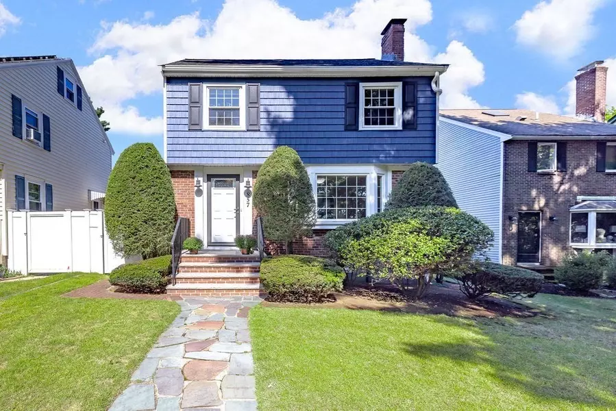 857 Vfw Parkway, Boston, MA 02132