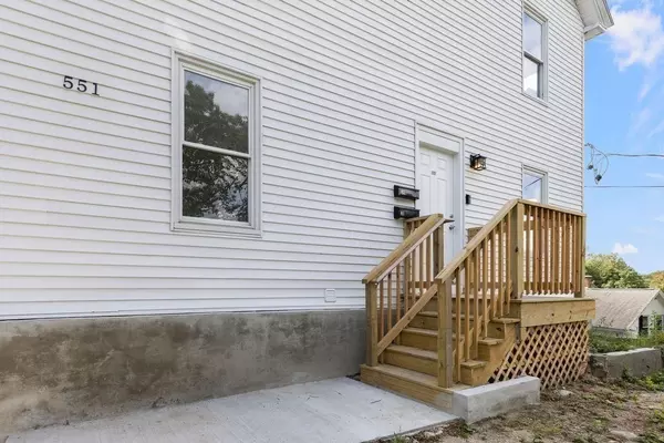 Athol, MA 01331,551 Chestnut St #1