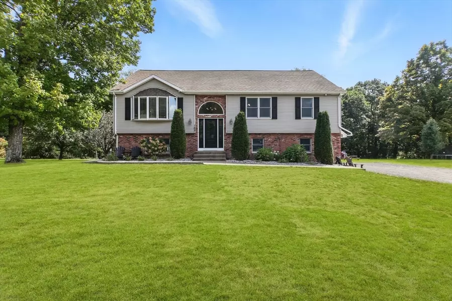 162 Honey Pot Rd, Westfield, MA 01085