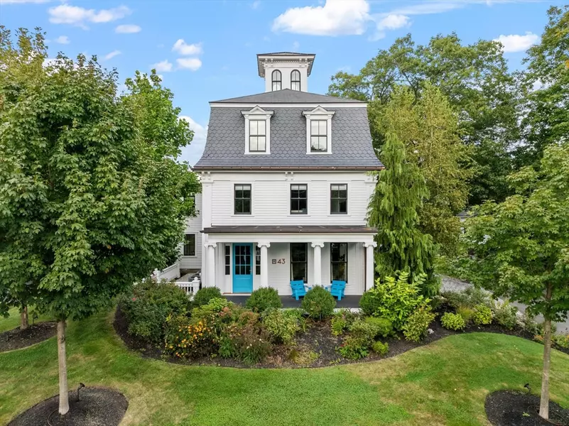 43 Church St, Westborough, MA 01581