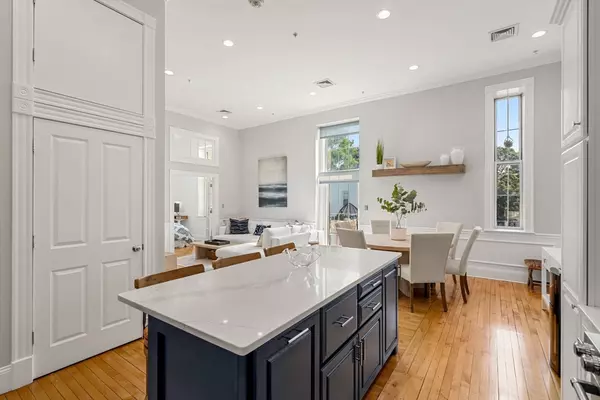 Boston, MA 02127,110 O St #7