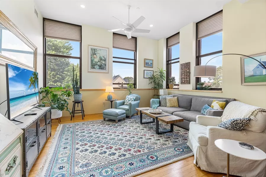 68 Central Ave #306, Medford, MA 02155