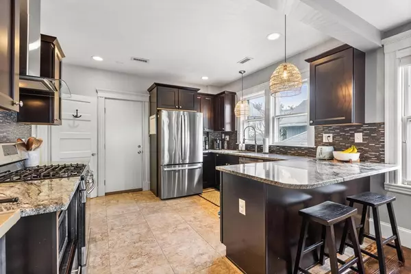 Winthrop, MA 02152,42 Harborview Ave #2
