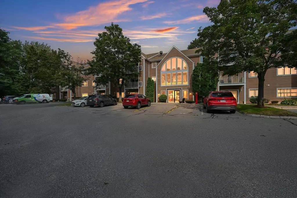 Haverhill, MA 01832,36 Steeplechase Ct #B36