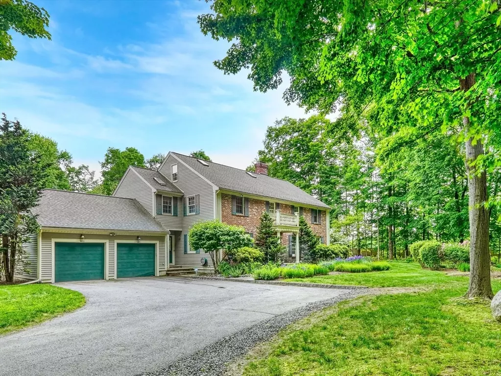 Lincoln, MA 01773,198 Lincoln Road