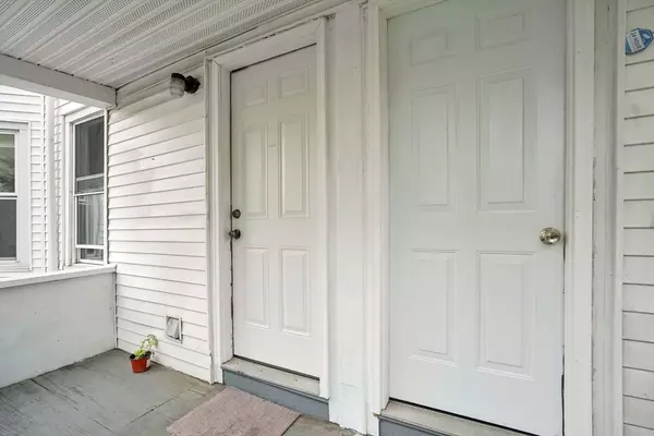 Springfield, MA 01109,93-95 College St