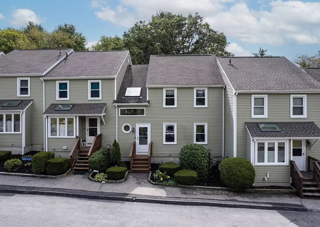 Grafton, MA 01560,395 Providence Rd #4