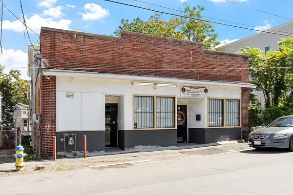 Lawrence, MA 01842,191-193 Newbury