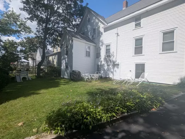 Franklin, MA 02038,186 School St