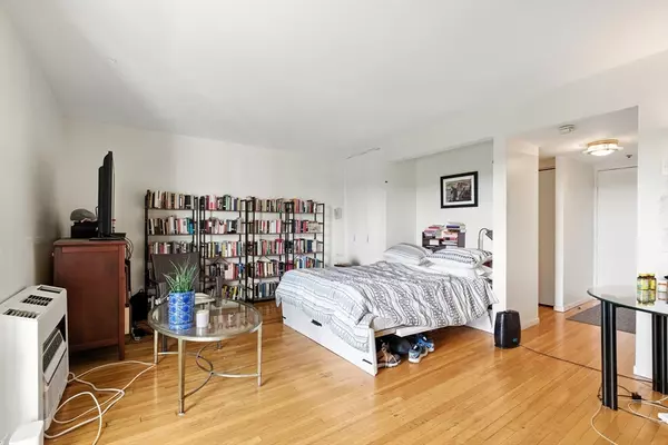Watertown, MA 02472,227 Coolidge Ave #214