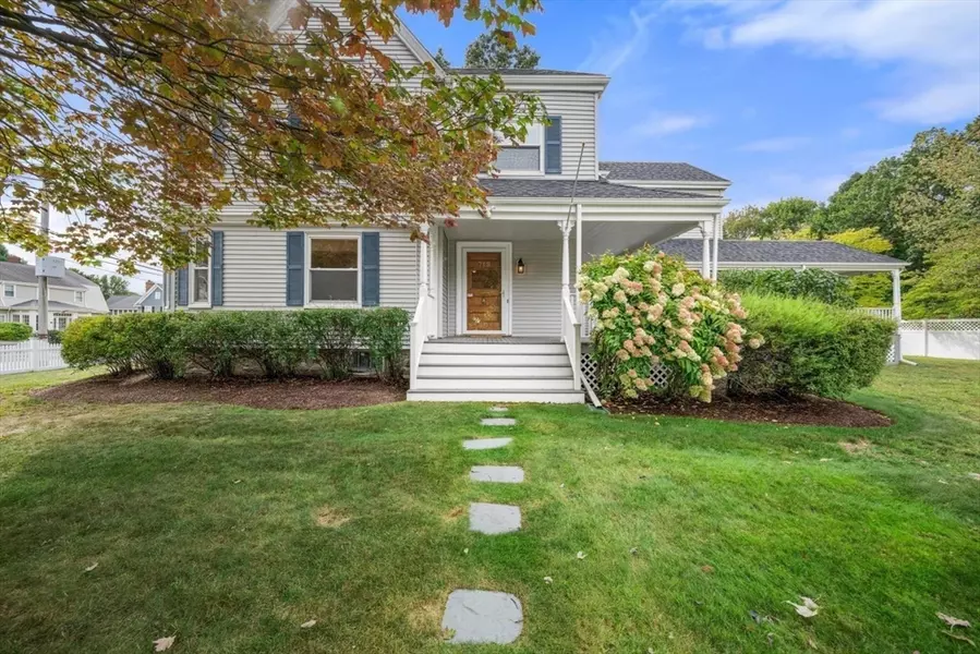 719 Webster St, Needham, MA 02492