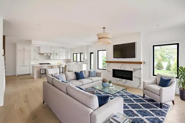 Newton, MA 02466,228 Auburn St #228