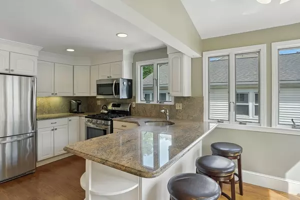 Medford, MA 02155,84 S Border Rd