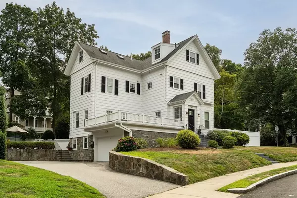 Newton, MA 02465,140 Mount Vernon St