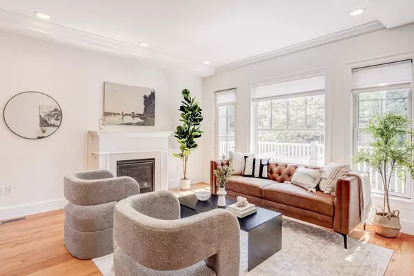 Brookline, MA 02446,19 Harris Street #2