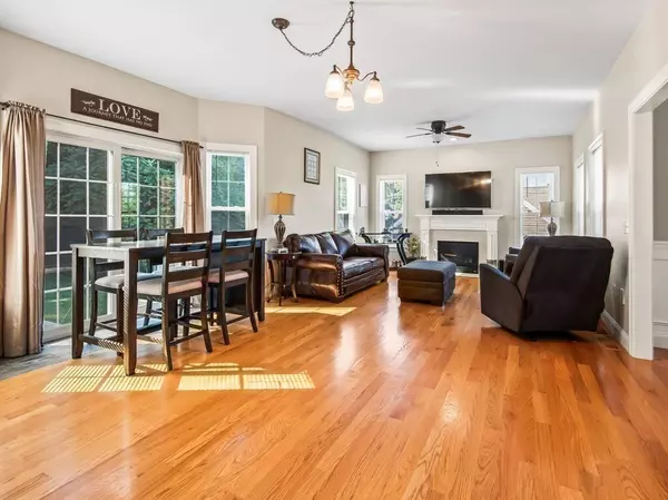 Westfield, MA 01085,17 Jeanne Marie Dr