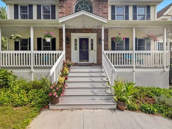 Upton, MA 01568,6 Wood St