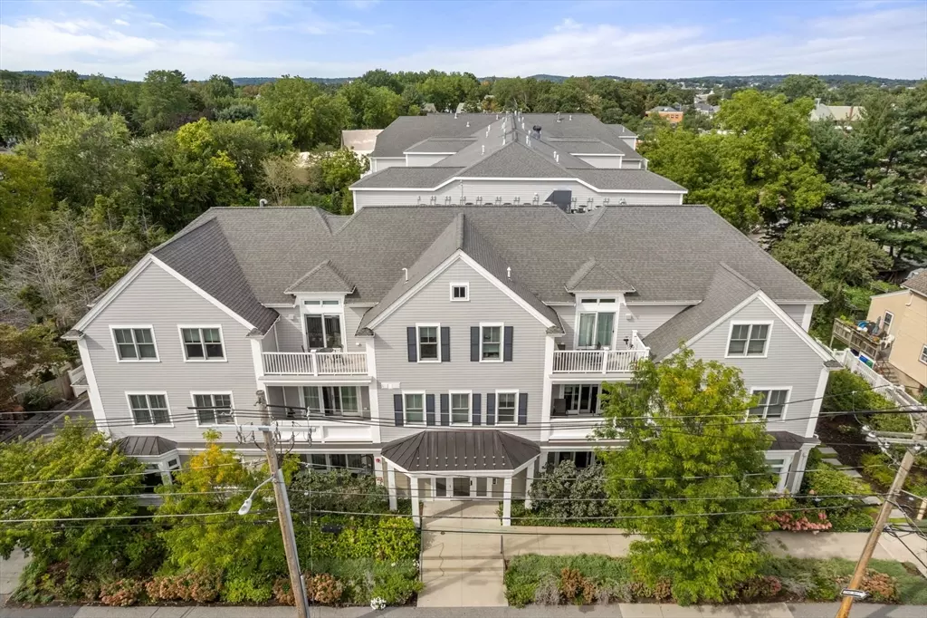 Newton, MA 02458,77 Court St #205