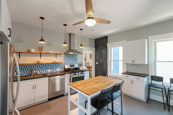 13 Sargent Ave. #2, Somerville, MA 02145