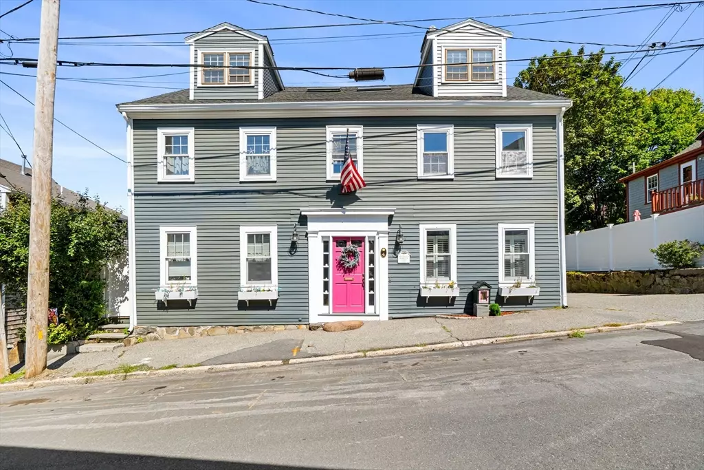 Marblehead, MA 01945,4 Cross #1