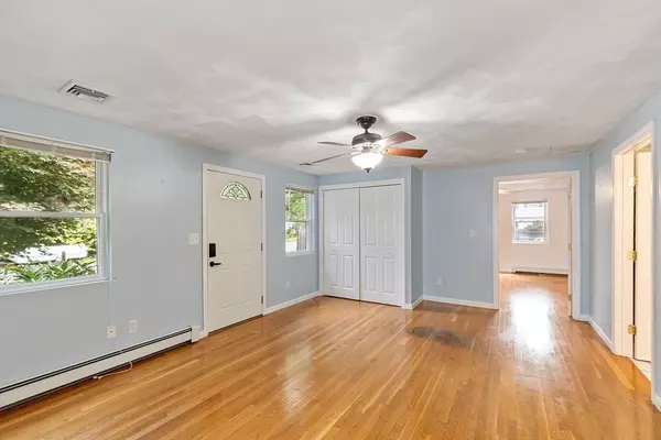 Norton, MA 02766,24 Hawthorne Rd