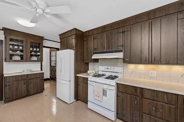 Belmont, MA 02478,26 Ridge Rd