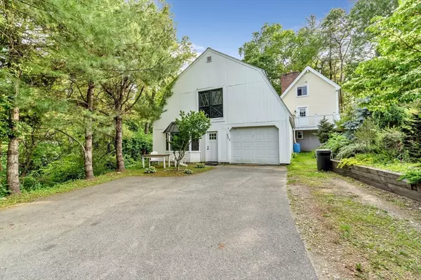 Acton, MA 01720,2 Clover Hill Road