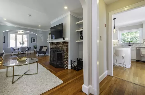 Medford, MA 02155,72 Roosevelt Rd