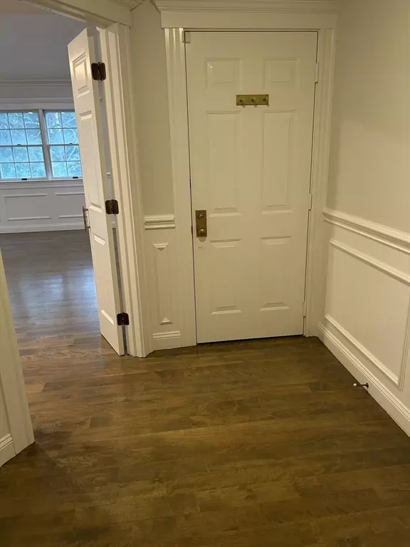 Salem, MA 01970,71 Weatherly #71