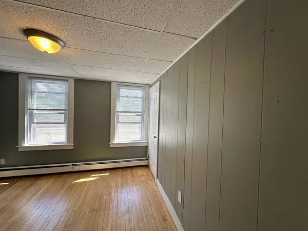 Middleboro, MA 02346,92 Peirce #2