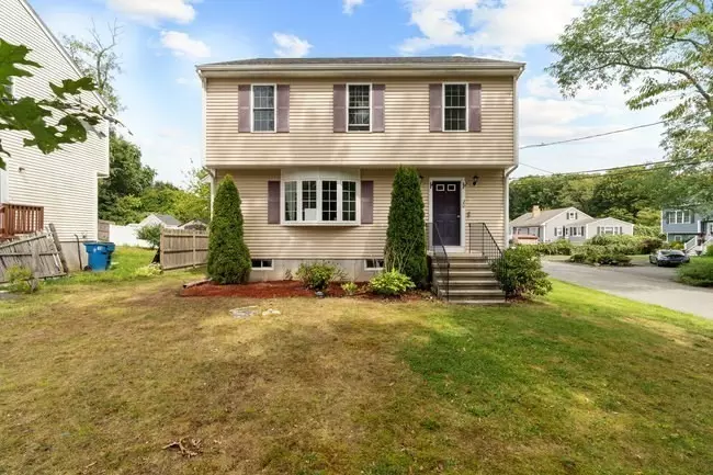 20 Woodlawn Rd, Randolph, MA 02368