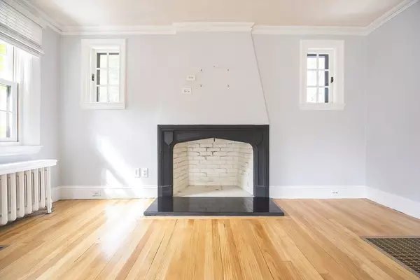 Newton, MA 02459,28 Exmoor Rd