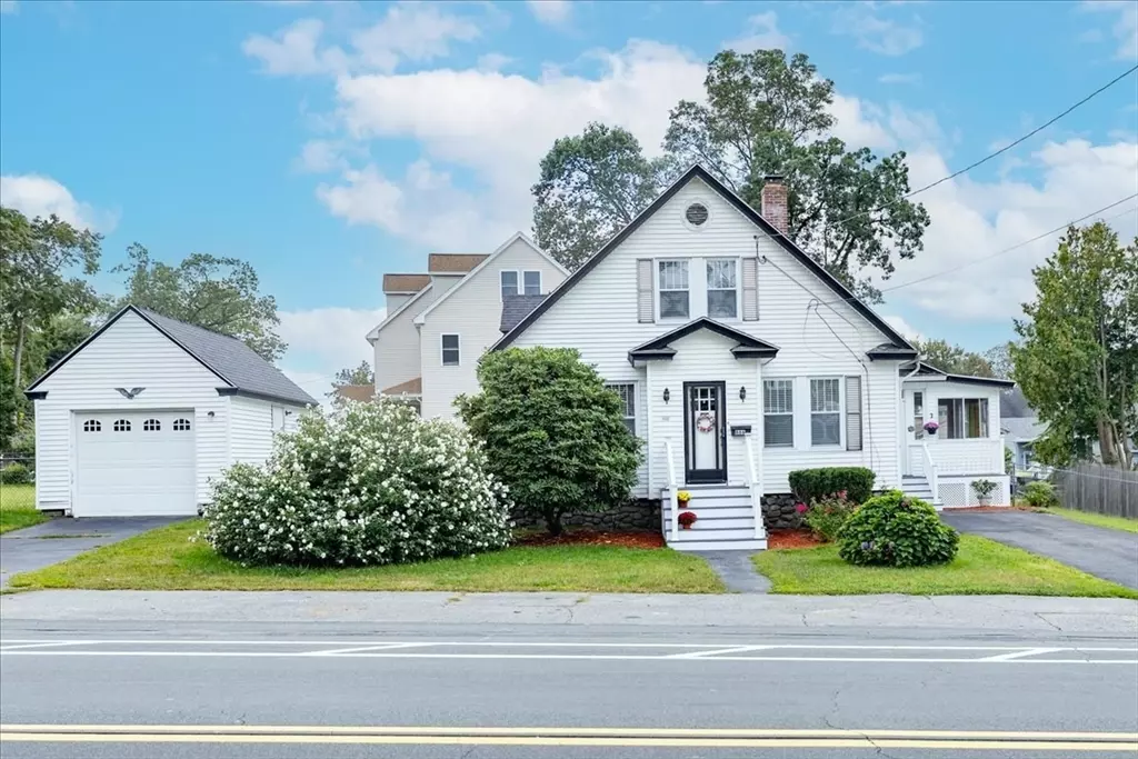 Methuen, MA 01844,866 Riverside Dr