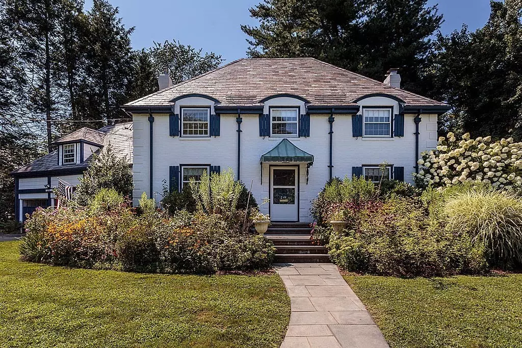Belmont, MA 02478,244 Clifton Street