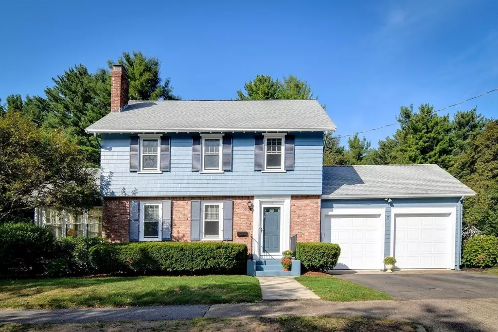Newton, MA 02468,15 Selden Street